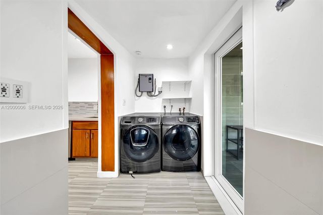 1104 NE 85th St, Miami, FL 33138