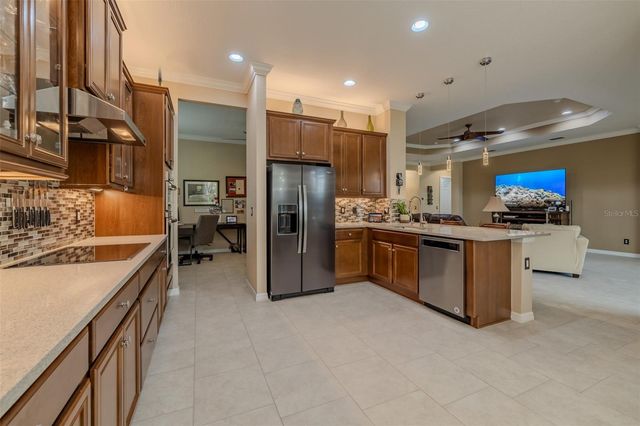 16301 GARNET GLEN PLACE, Wimauma, FL 33598