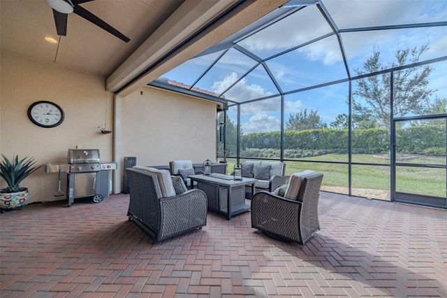 16301 GARNET GLEN PLACE, Wimauma, FL 33598