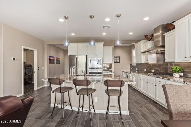 3171 KNIGHT Way, Wickenburg, AZ 85390