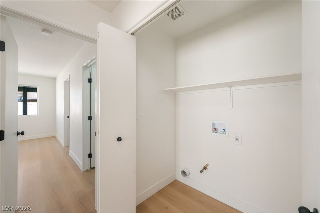 Image 19 of property listing at 1654 Ringe Lane, Las Vegas, NV 89156