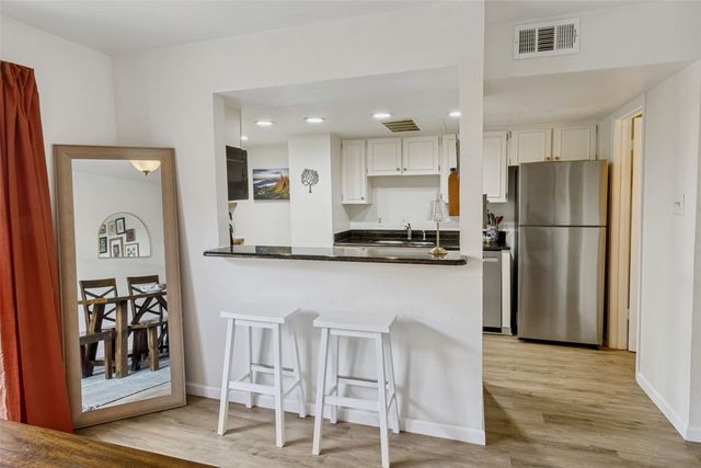 15910 Coolwood Drive 1046, Dallas, TX 75248
