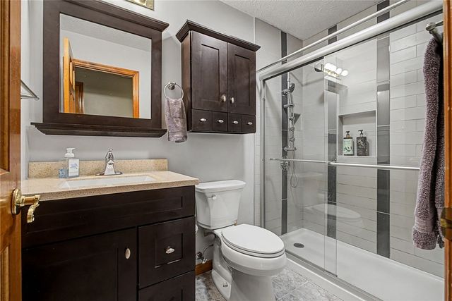 9915 Sheehan Road, Centerville, OH 45458