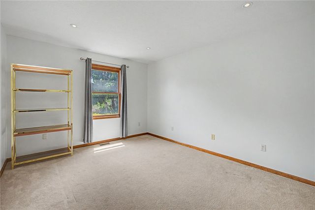 9915 Sheehan Road, Centerville, OH 45458