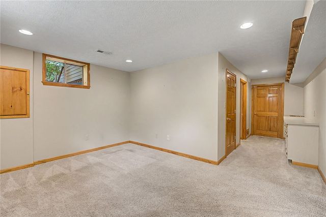 9915 Sheehan Road, Centerville, OH 45458