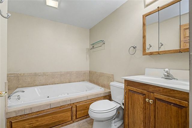 9915 Sheehan Road, Centerville, OH 45458