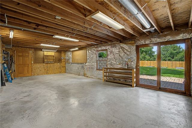 9915 Sheehan Road, Centerville, OH 45458