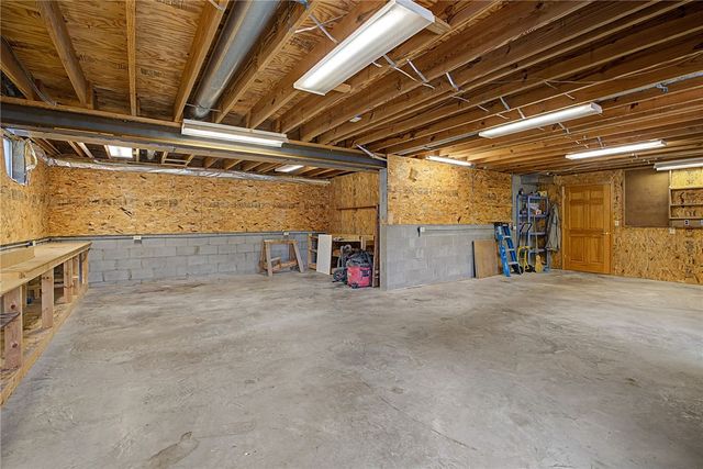 9915 Sheehan Road, Centerville, OH 45458