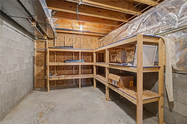 9915 Sheehan Road, Centerville, OH 45458