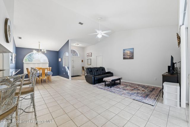 5220 Kirkwood Avenue, Spring Hill, FL 34608