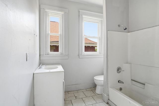 2232 Fulton Avenue, Cincinnati, OH 45206