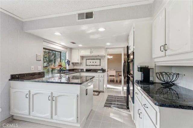 6424 Vagedes, Fresno, CA 93711