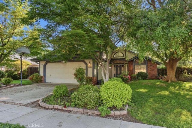6424 Vagedes, Fresno, CA 93711