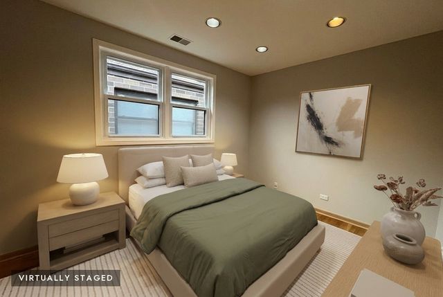 449 W 37th Street 2, Chicago, IL 60609