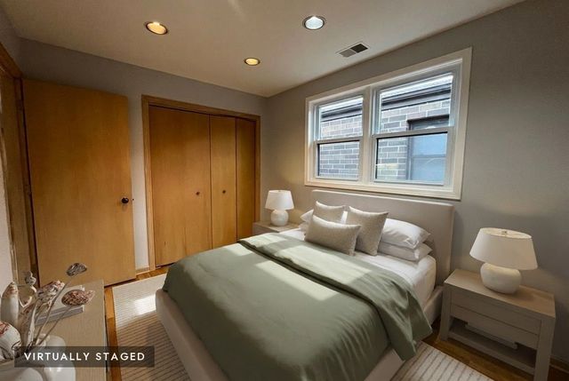 449 W 37th Street 2, Chicago, IL 60609