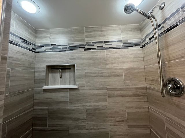 449 W 37th Street 2, Chicago, IL 60609