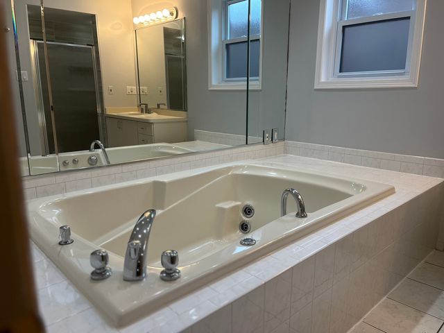 449 W 37th Street 2, Chicago, IL 60609