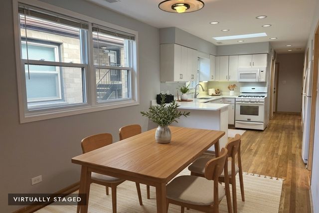 449 W 37th Street 2, Chicago, IL 60609