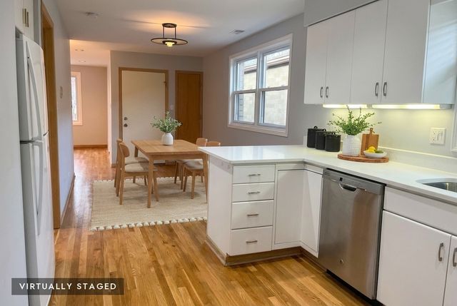 449 W 37th Street 2, Chicago, IL 60609