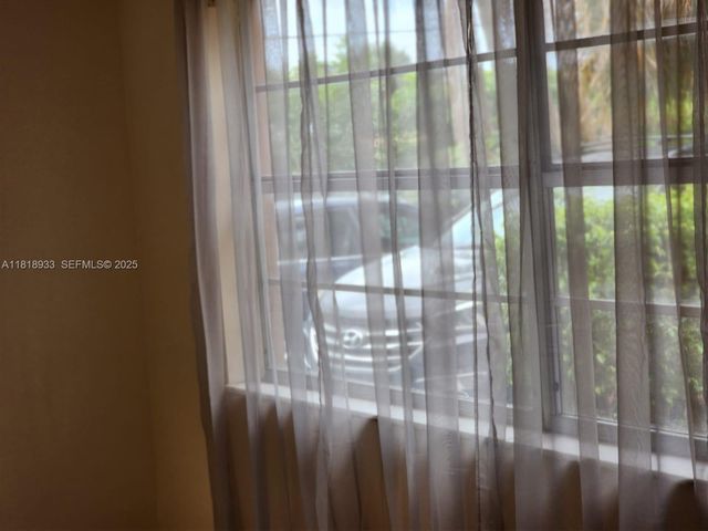 241 SE 9th Avenue 110, Pompano Beach, FL 33060