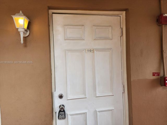 241 SE 9th Avenue 110, Pompano Beach, FL 33060