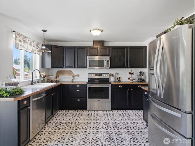 35401 S 40th Avenue, Roy, WA 98580