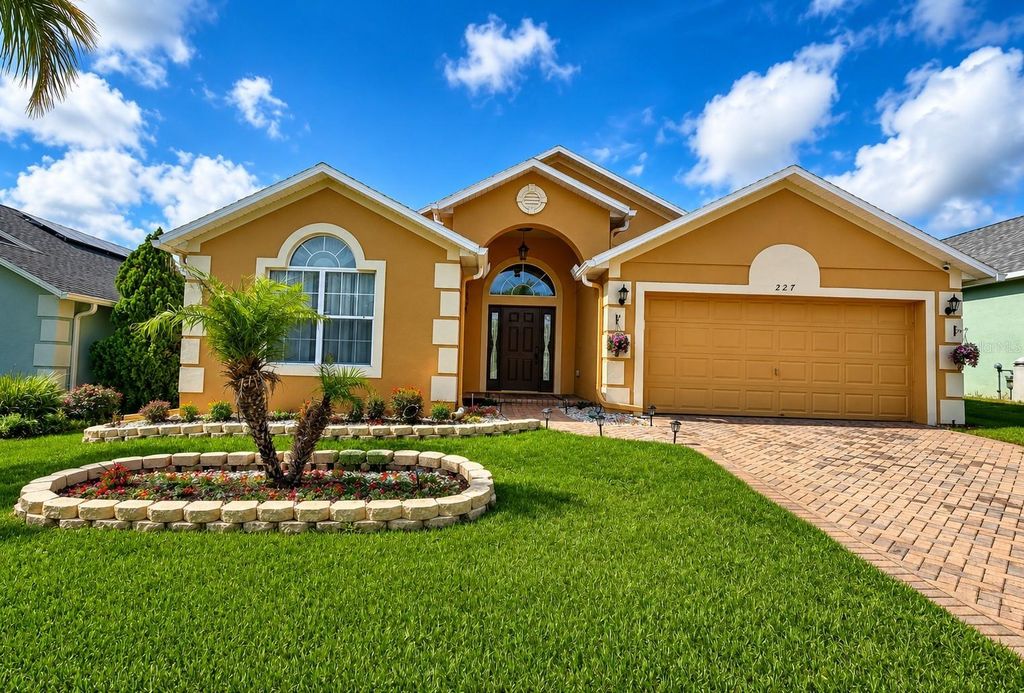 227 CAMBRIDGE AVENUE, Davenport, FL 33896