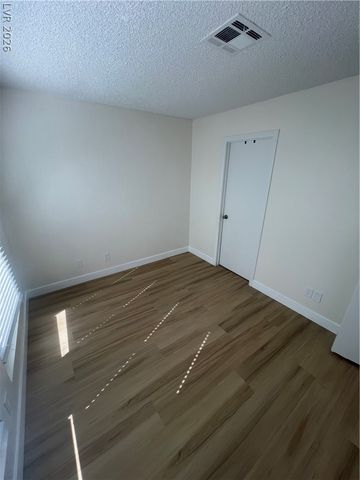 3939 South Torrey Pines Drive, Las Vegas, NV 89103