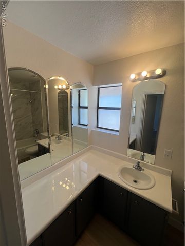 3939 South Torrey Pines Drive, Las Vegas, NV 89103