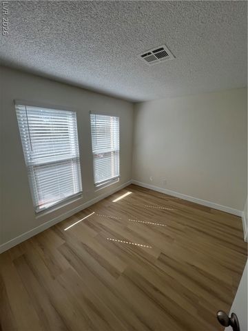 3939 South Torrey Pines Drive, Las Vegas, NV 89103