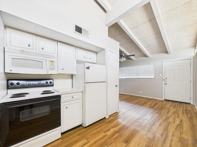 2404 Longview ST 206, Austin, TX 78705