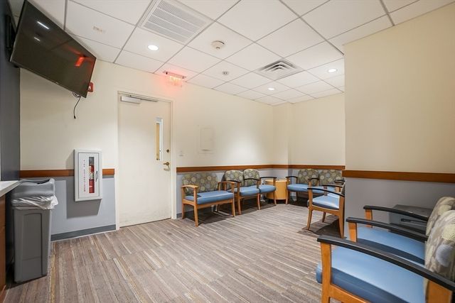 20 Hope Avenue 207, Waltham, MA 02453