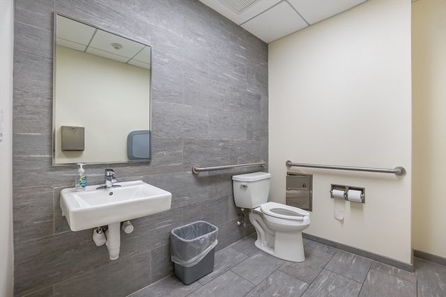 20 Hope Avenue 207, Waltham, MA 02453