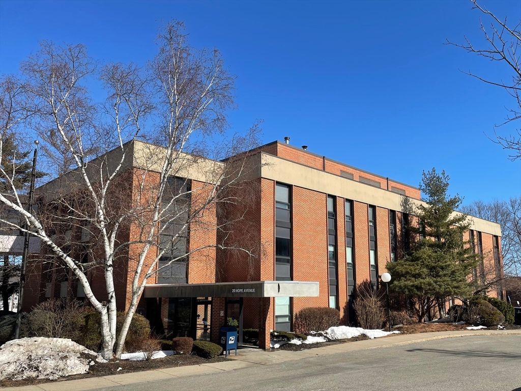 20 Hope Avenue 207, Waltham, MA 02453