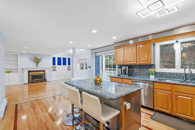 39 Desimone Drive, Marlborough, MA 01752