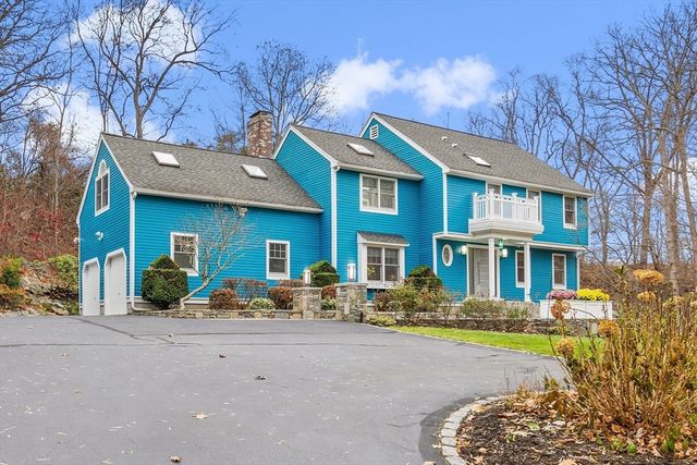 39 Desimone Drive, Marlborough, MA 01752