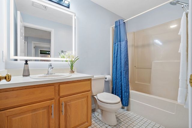 39 Desimone Drive, Marlborough, MA 01752