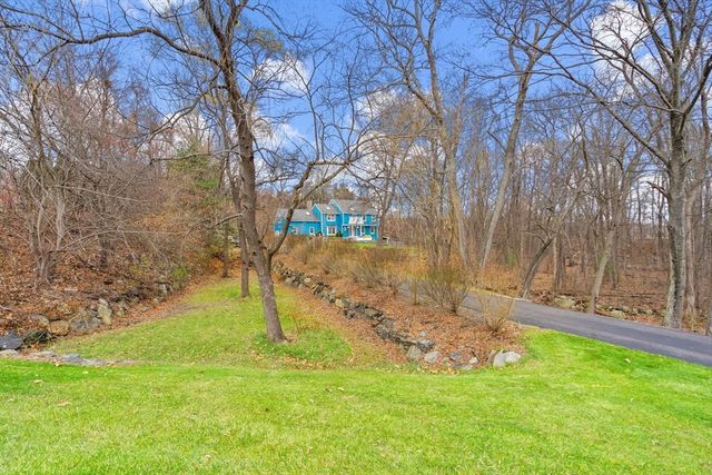 39 Desimone Drive, Marlborough, MA 01752