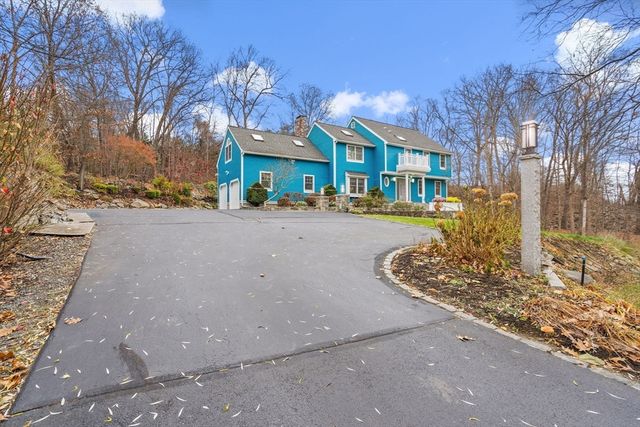 39 Desimone Drive, Marlborough, MA 01752