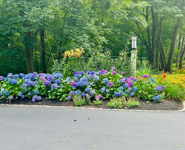 39 Desimone Drive, Marlborough, MA 01752