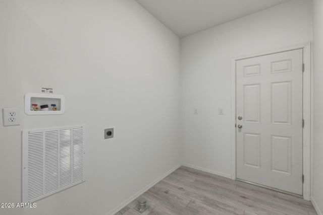 1496 E Whirlpool Drive, Paulden, AZ 86334