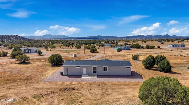 1496 E Whirlpool Drive, Paulden, AZ 86334
