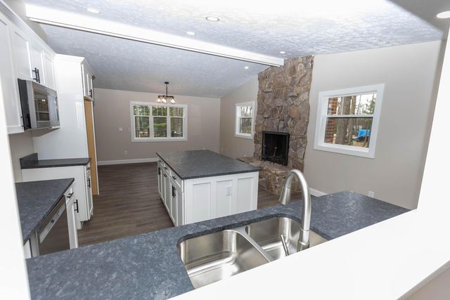 828 Terrace View Drive, Howard, OH 43028