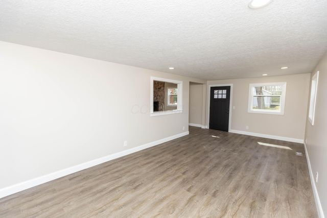 828 Terrace View Drive, Howard, OH 43028