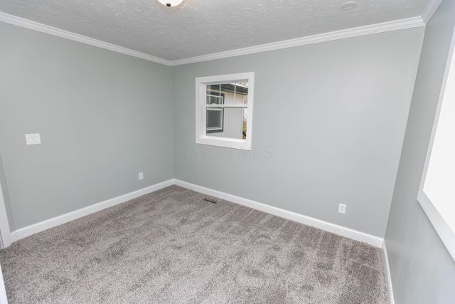828 Terrace View Drive, Howard, OH 43028