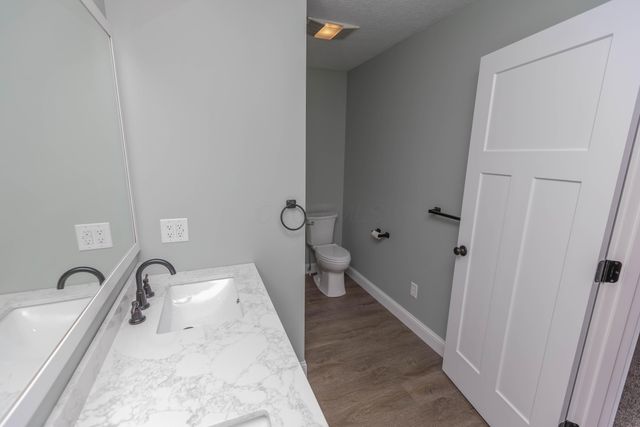 828 Terrace View Drive, Howard, OH 43028