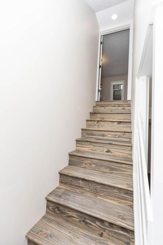 828 Terrace View Drive, Howard, OH 43028