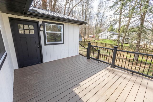 828 Terrace View Drive, Howard, OH 43028