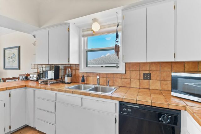 22101 Guadalupe Drive, Galveston, TX 77554