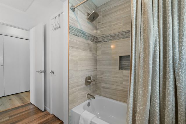 22101 Guadalupe Drive, Galveston, TX 77554